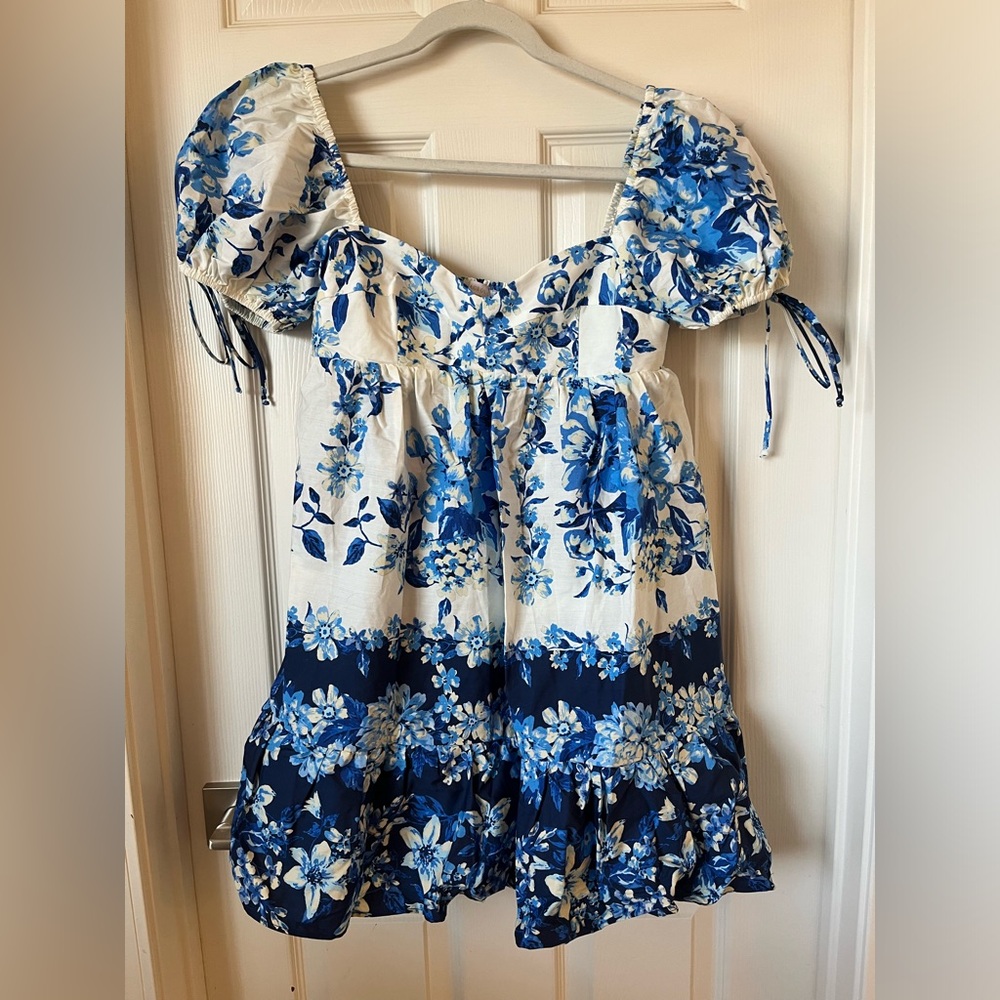 *BRAND NEW* VICI Floral Blue and White Dress Size Large - Picture 5 of 9